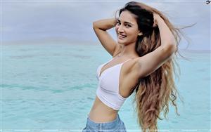 Mukti Mohan sizzles in white bikini on seaside